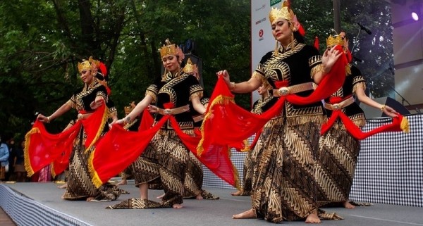 ac118d40624ee68919e408bad21766d8 - В Четвертом Фестивале Индонезии в Москве приняли участие 1200 индонезийских гостей