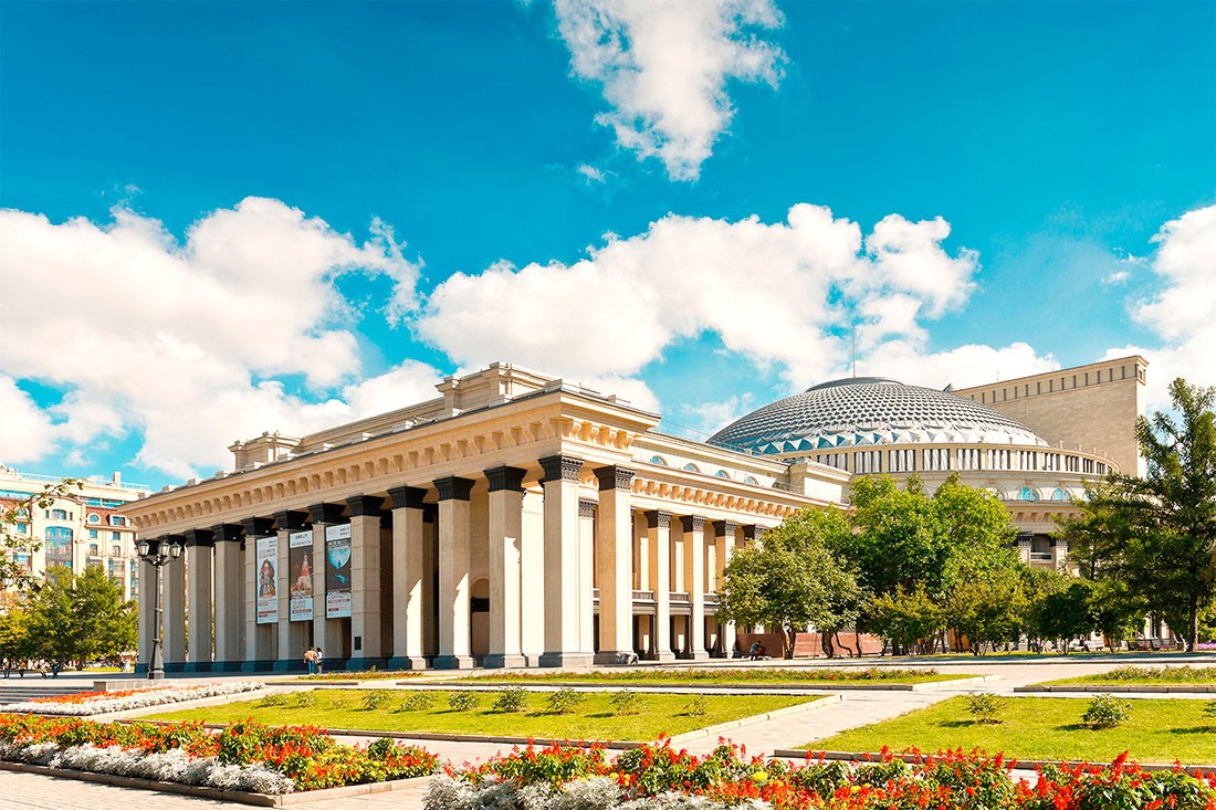 opera and ballet theater in novosibirsk - opera-and-ballet-theater-in-novosibirsk